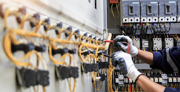 Professional Electrician technician working in Suitland, MD